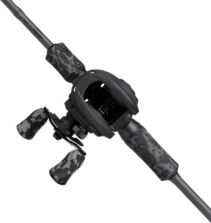 Abu Garcia MAX X Black Ops Canne à pêche au lancer et moulinet, 1.98 m 10-40g, Ensemble pour la pêche en rivière